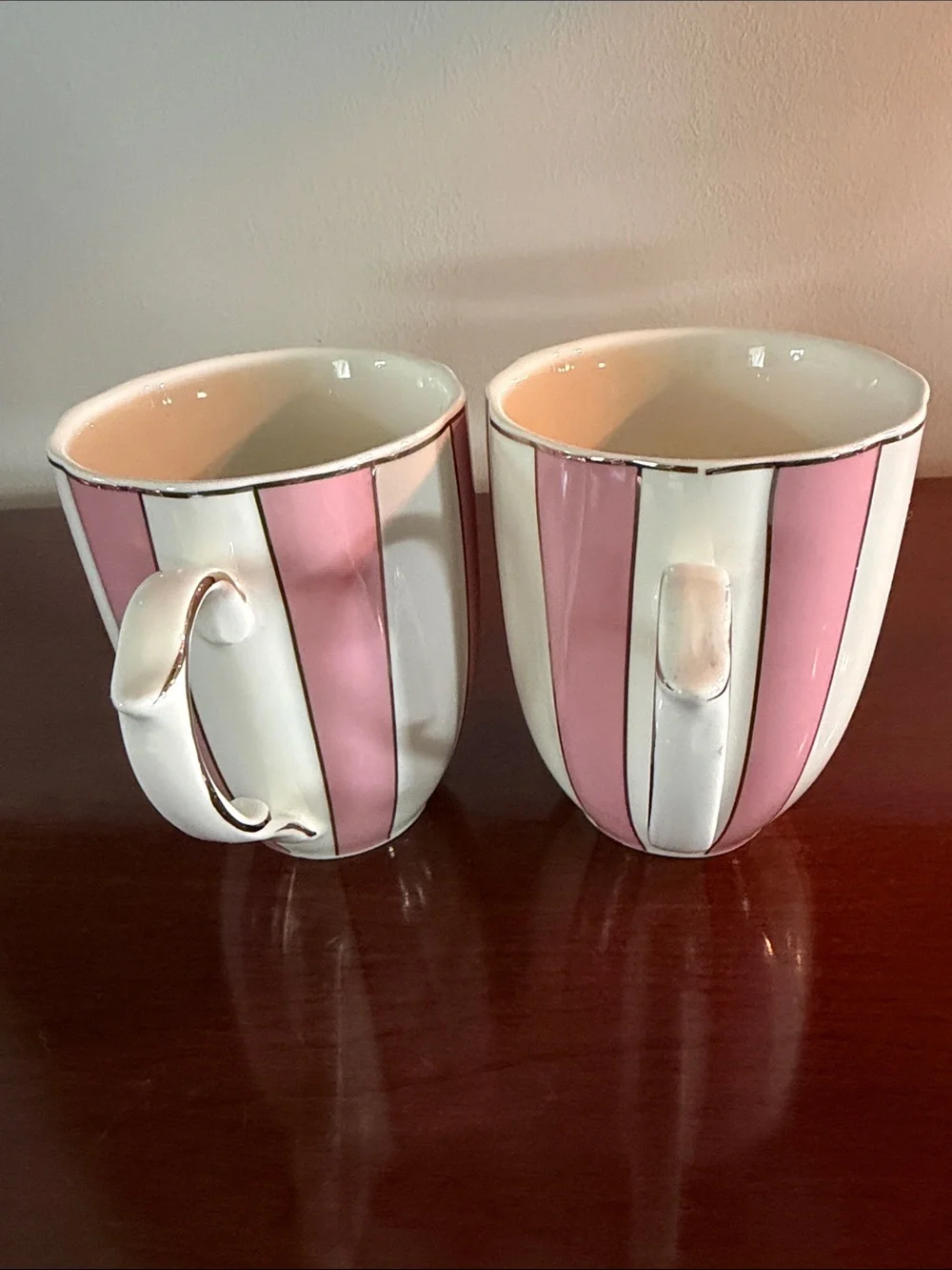 Grace Teaware Pink & White Striped Mug Set – Gold Trim (Set of 2)
